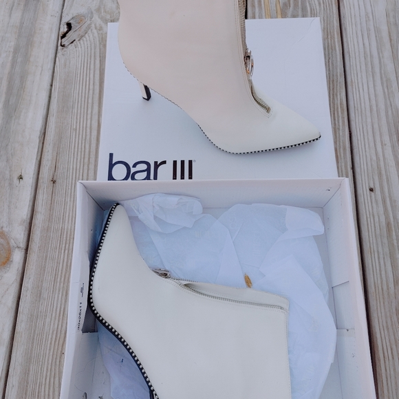 White Boots 3" Heel (booties) - Picture 2 of 4